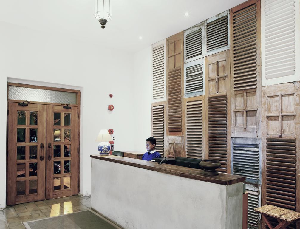 Hotel Adhisthana