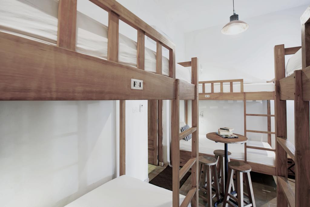 Hotel Adhisthana