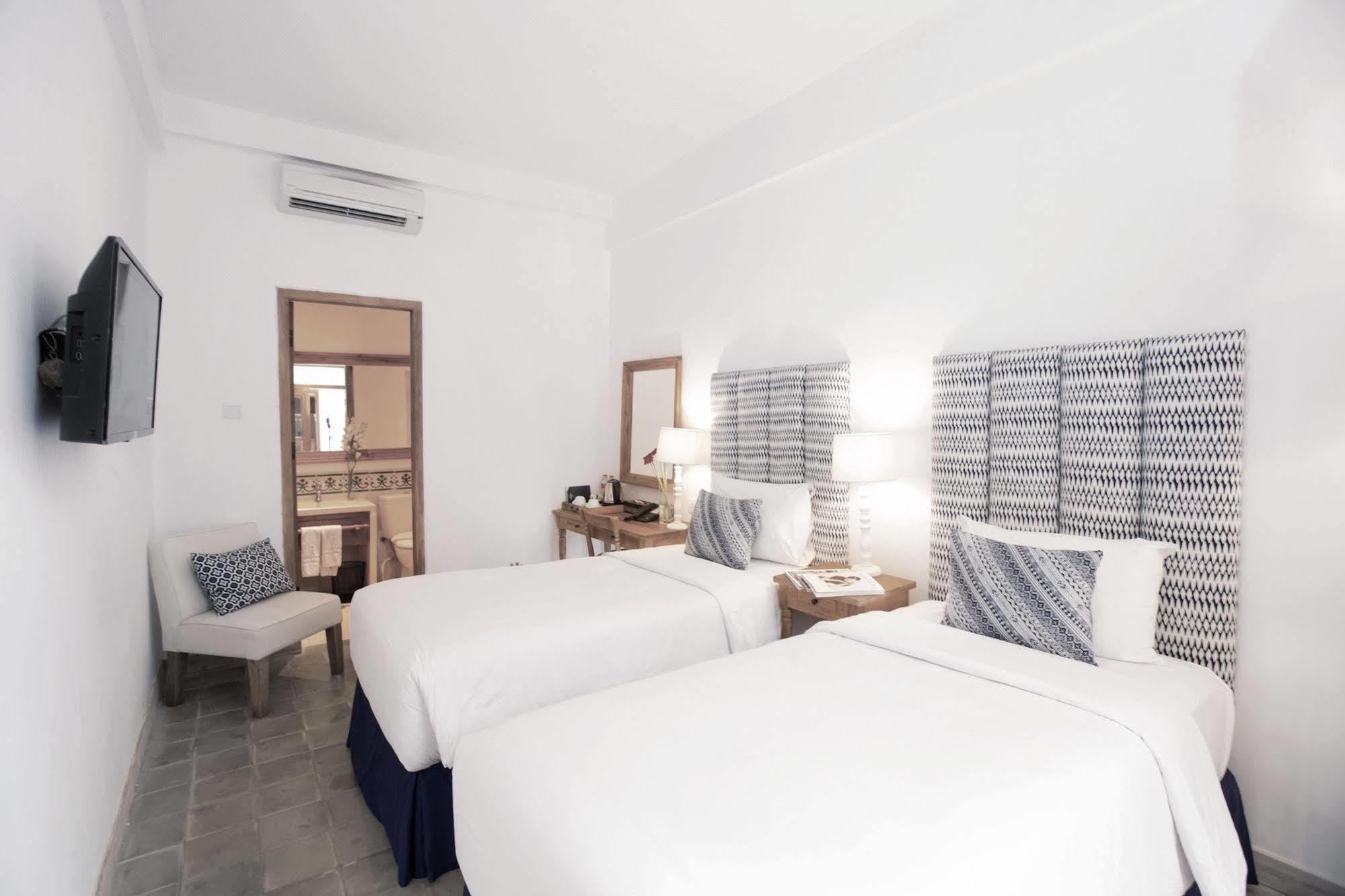 Adhisthana Hotel